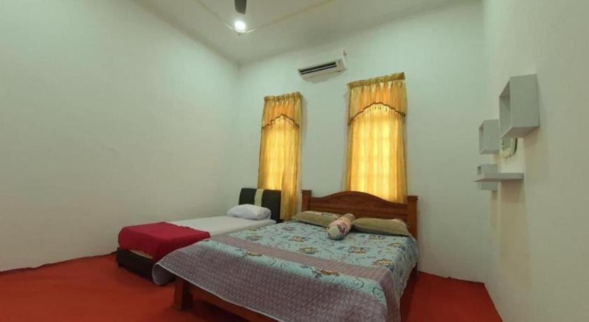 Oyo 90404 Hotel Z Dirgahayu 313 Pasir Mas Zewnętrze zdjęcie
